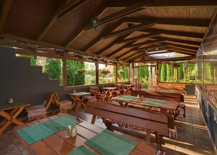 David With Free Parking 3*